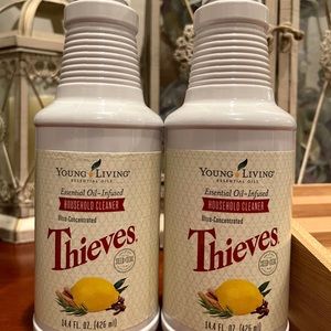 - Thieves cleaner 14 oz